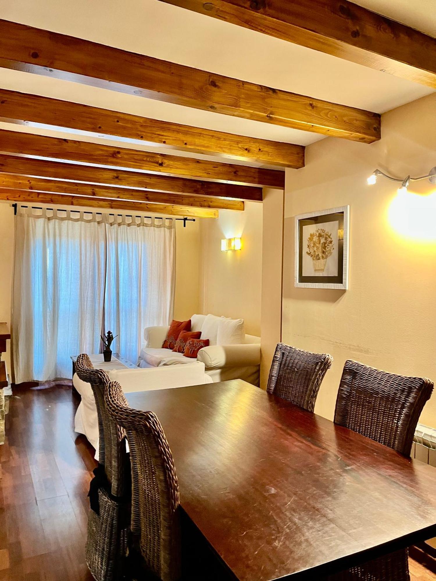 Luxury House Valencia D'Aneu Apartamento Exterior foto