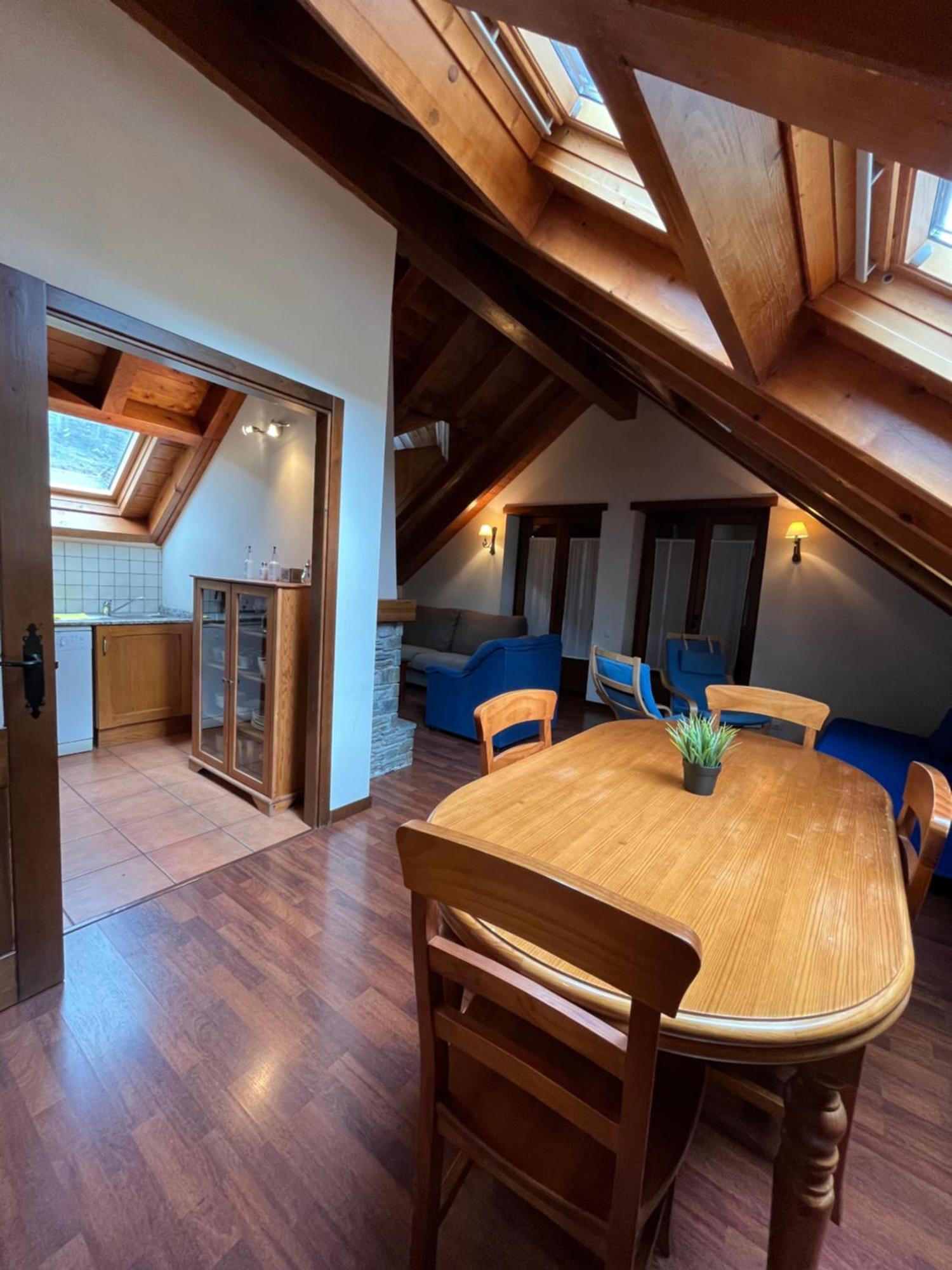 Luxury House Valencia D'Aneu Apartamento Exterior foto