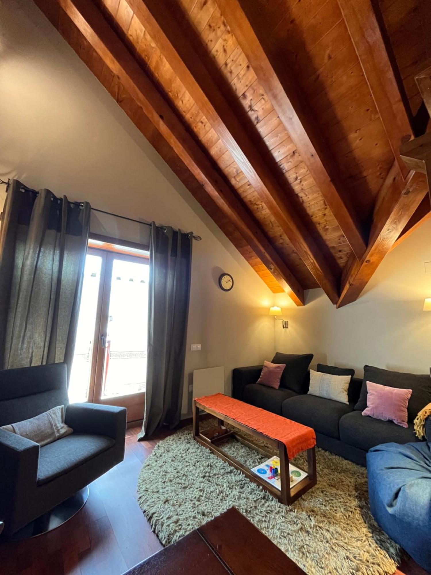 Luxury House Valencia D'Aneu Apartamento Exterior foto
