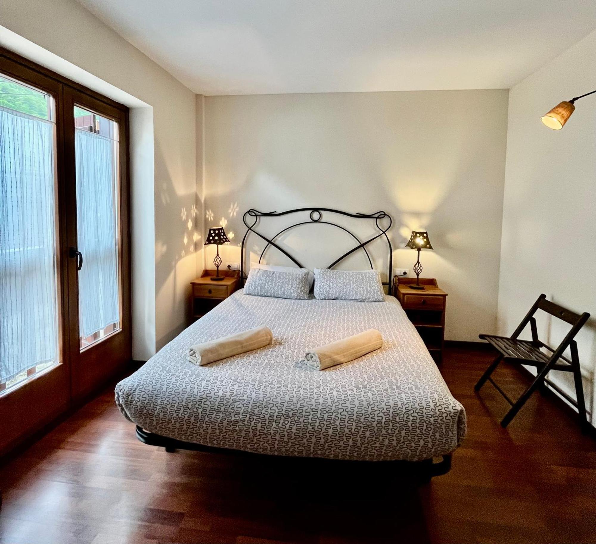 Luxury House Valencia D'Aneu Apartamento Exterior foto
