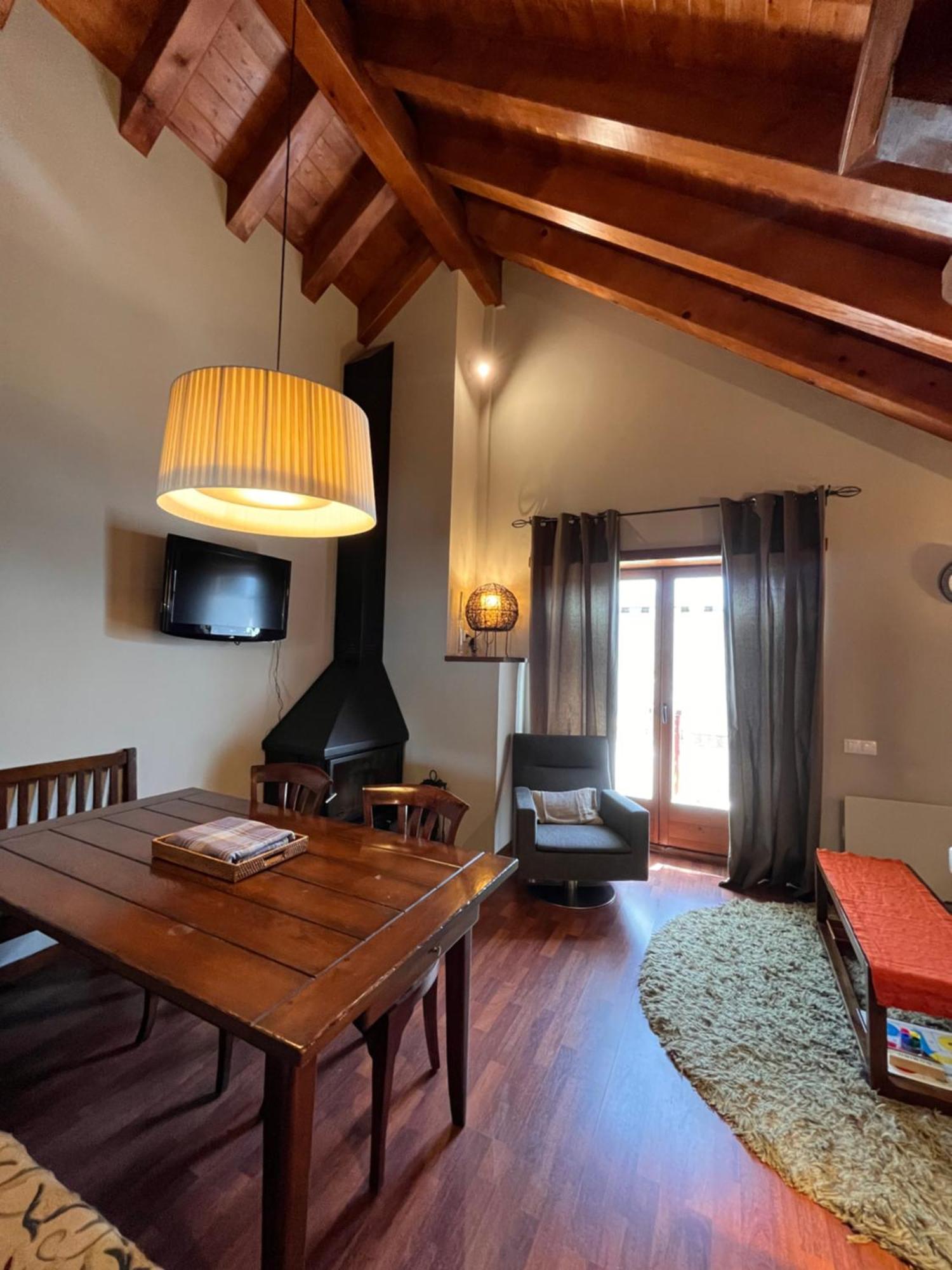 Luxury House Valencia D'Aneu Apartamento Exterior foto