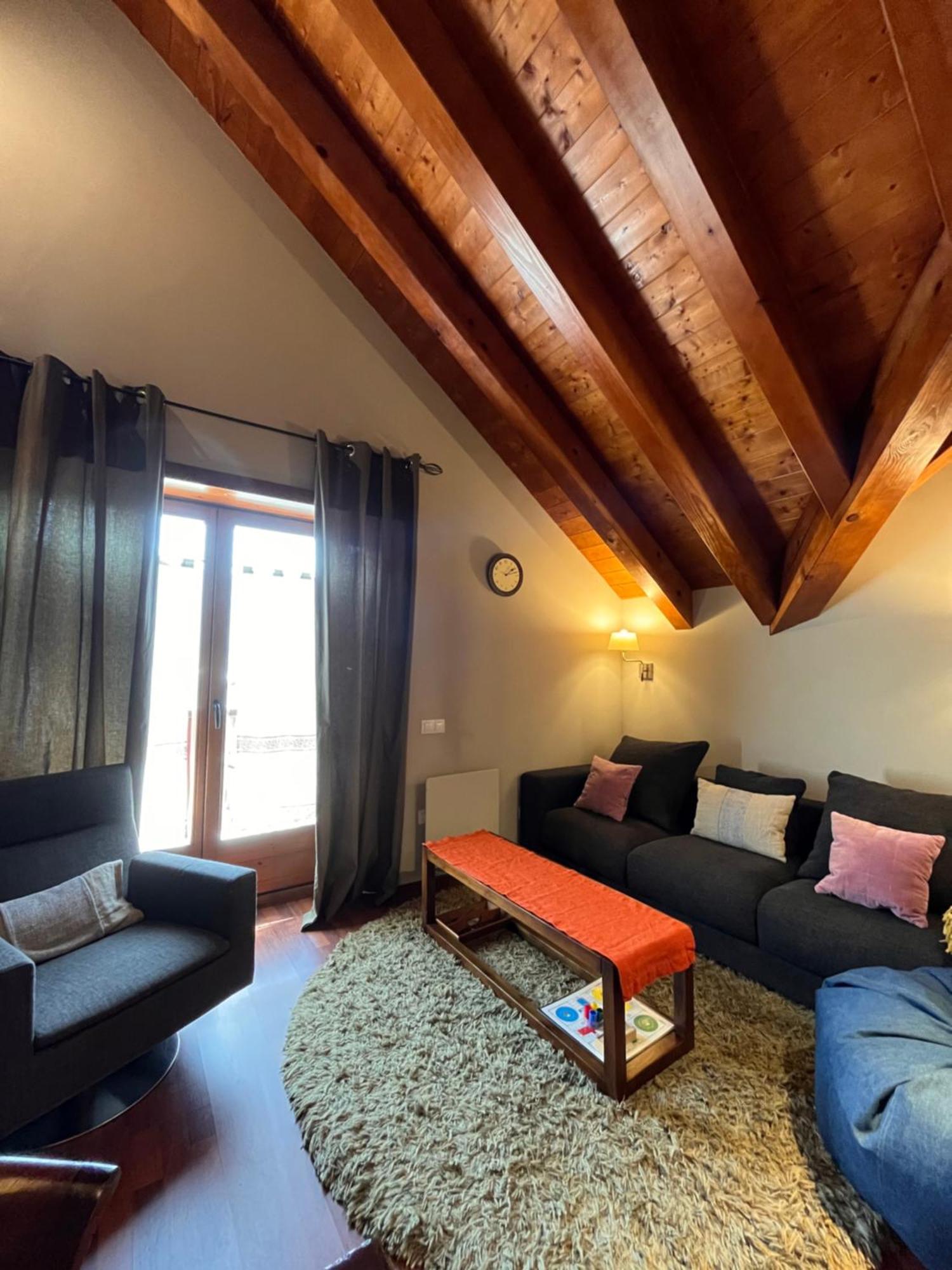 Luxury House Valencia D'Aneu Apartamento Exterior foto